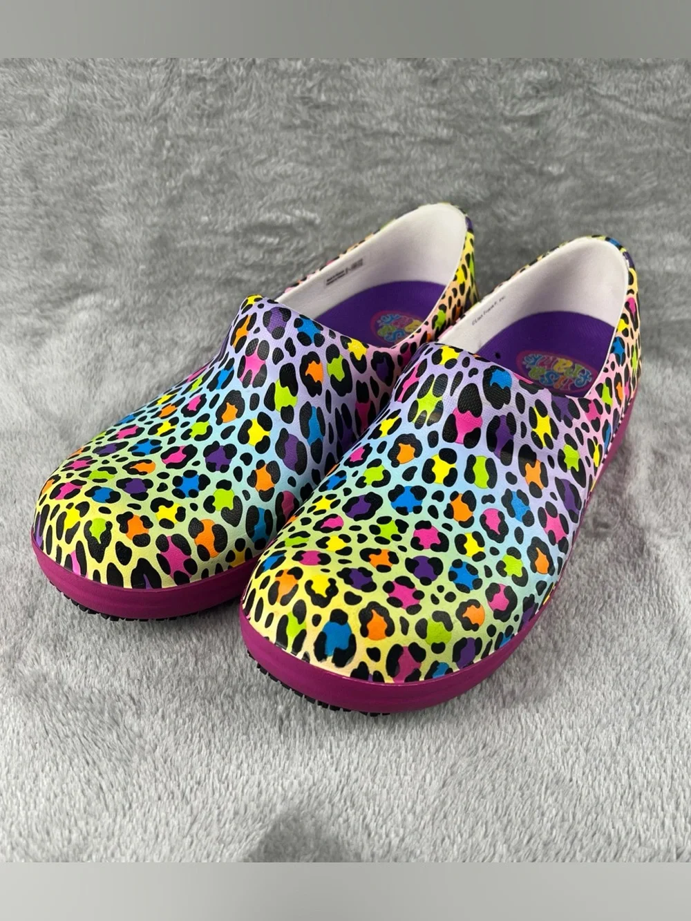 Crocs Lisa Frank Women’s Neria Pro II Clogs Pink Multi Cheetah Print Womens 7